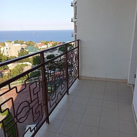 Самостоятельная Квартира Apartment Odessa Ngoại thất bức ảnh